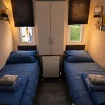 Chalet Luxus Im Schoenen Recratiepark De Veerstal