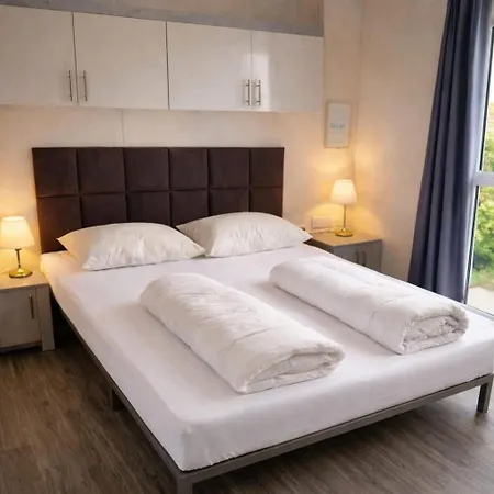 Luxus Im Schoenen Recratiepark De Veerstal