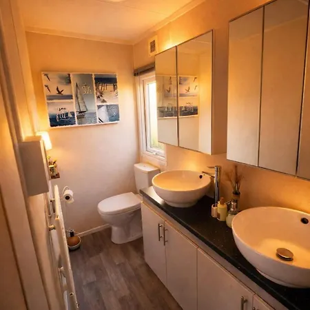 Luxus Im Schoenen Recratiepark De Veerstal Chalet