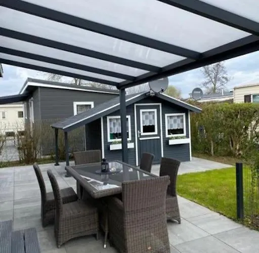 Chalet Luxus Im Schoenen Recratiepark De Veerstal