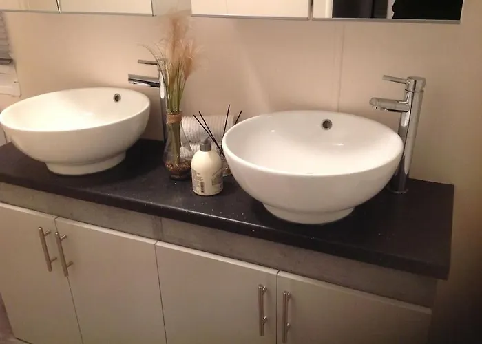 Luxus Im Schoenen Recratiepark De Veerstal Chalet *