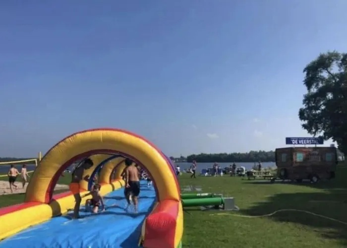 Luxus Im Schoenen Recratiepark De Veerstal 木屋 *