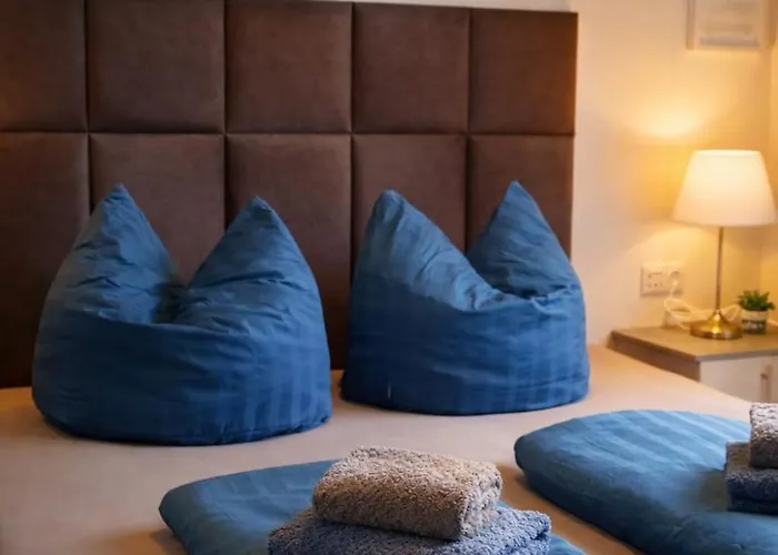 Luxus Im Schoenen Recratiepark De Veerstal 木屋