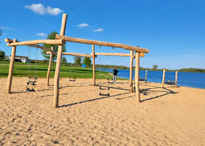 Luxus Im Schoenen Recratiepark De Veerstal 木屋 *